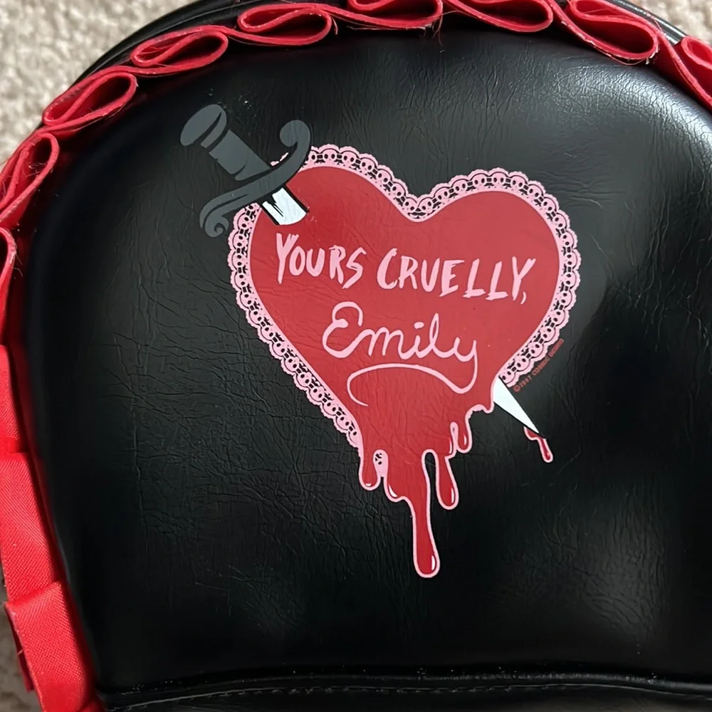 NWT- Emily The Strange Vintage Make up Bag. - Picture 11 of 14